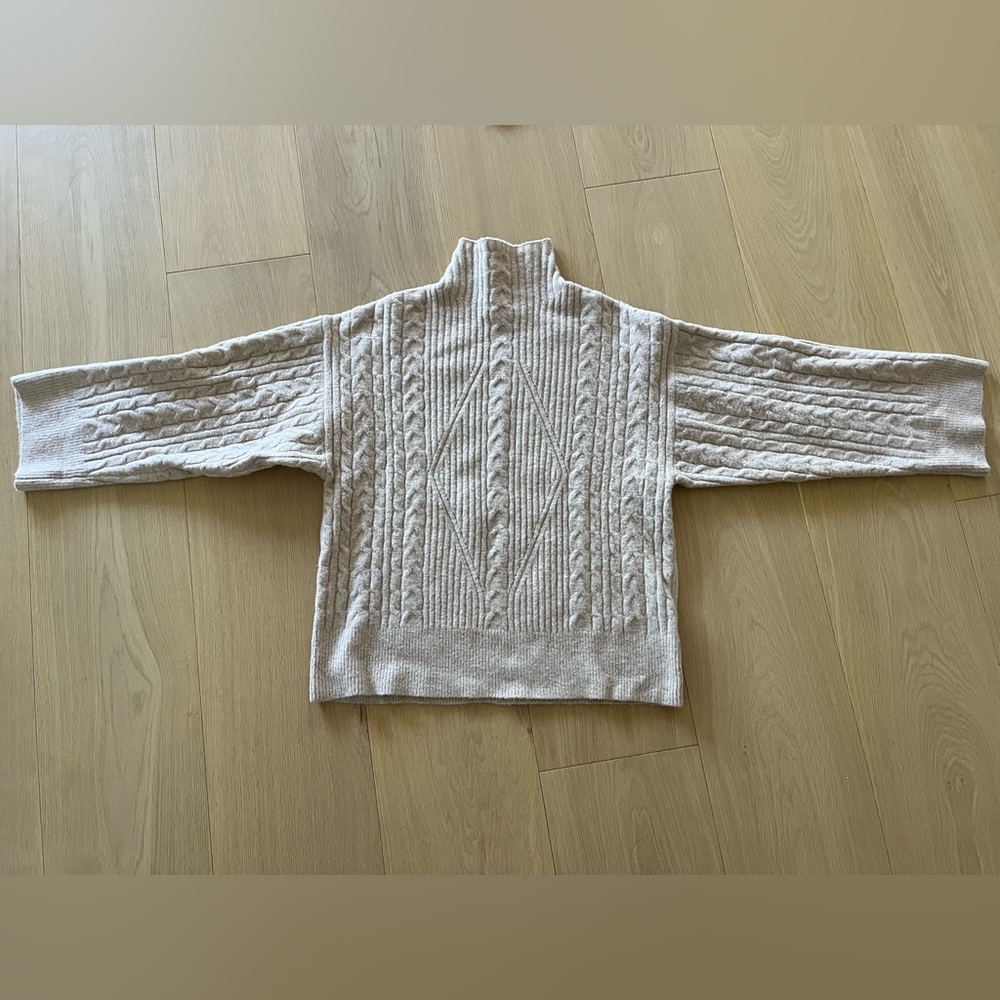 Noak high neck cable knit sweater in mens S. Camel